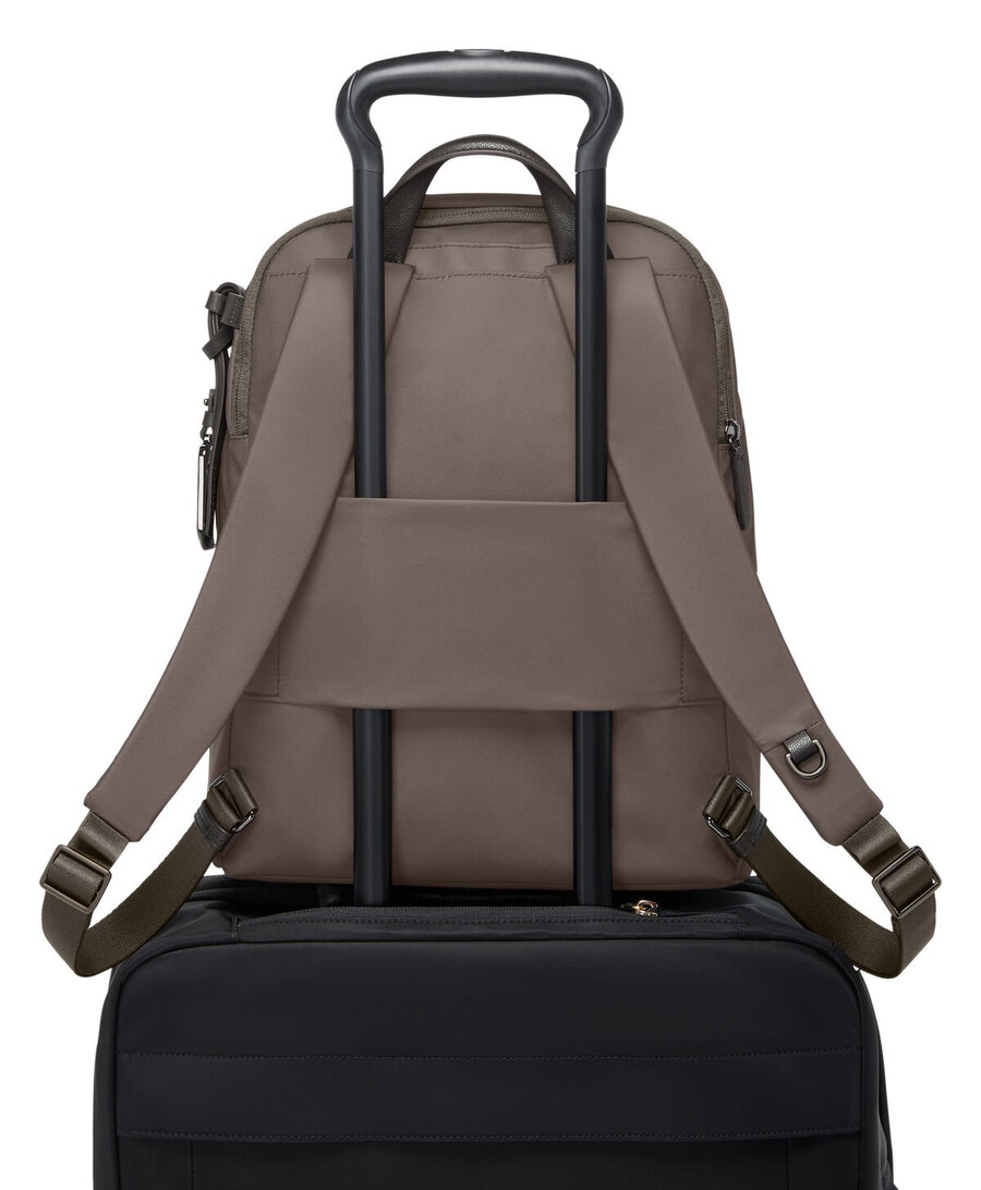 voyageur halsey backpack