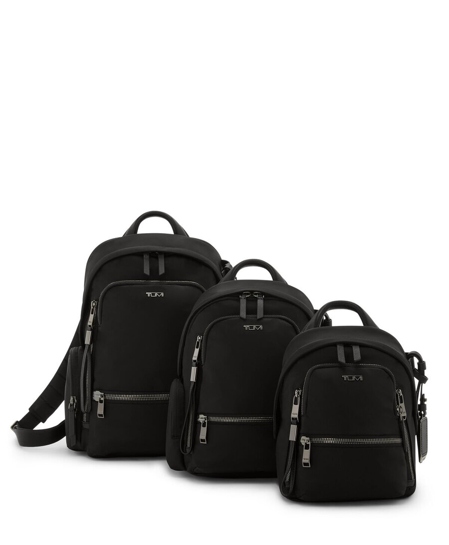 voyageur celina medium backpack