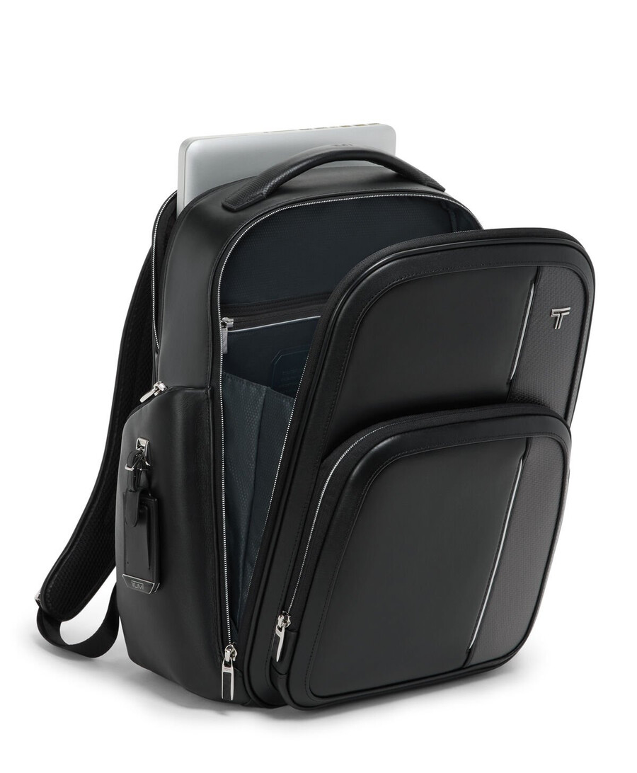 arrivé barker large backpack