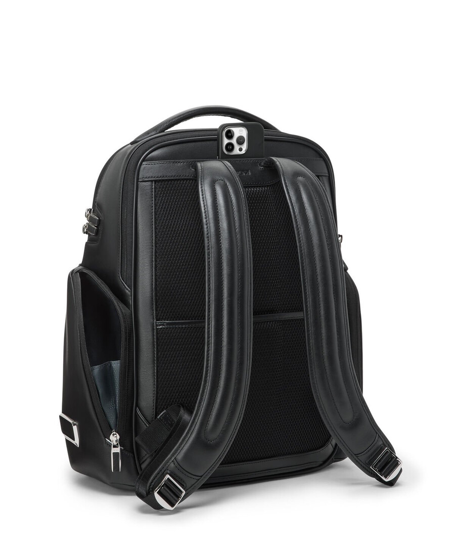 arrivé barker large backpack