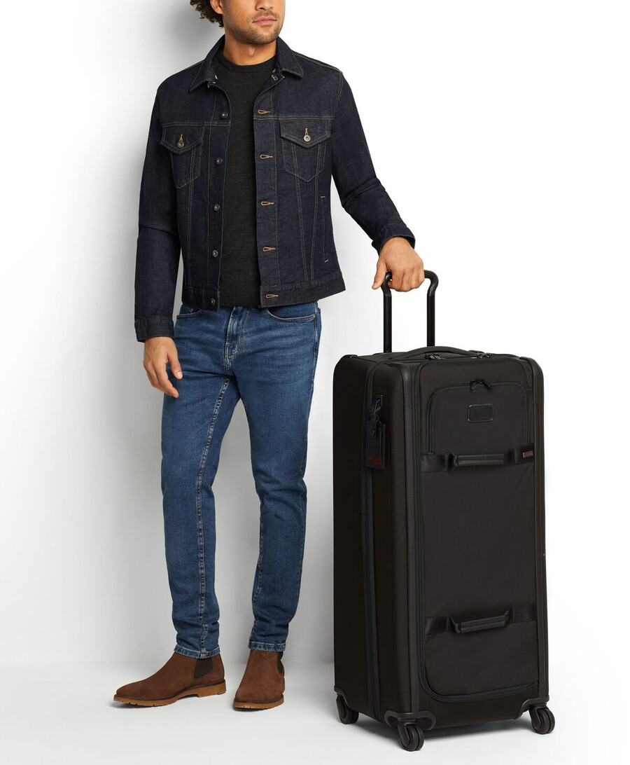 alpha 3 tall expandable wheeled duffel 865 cm