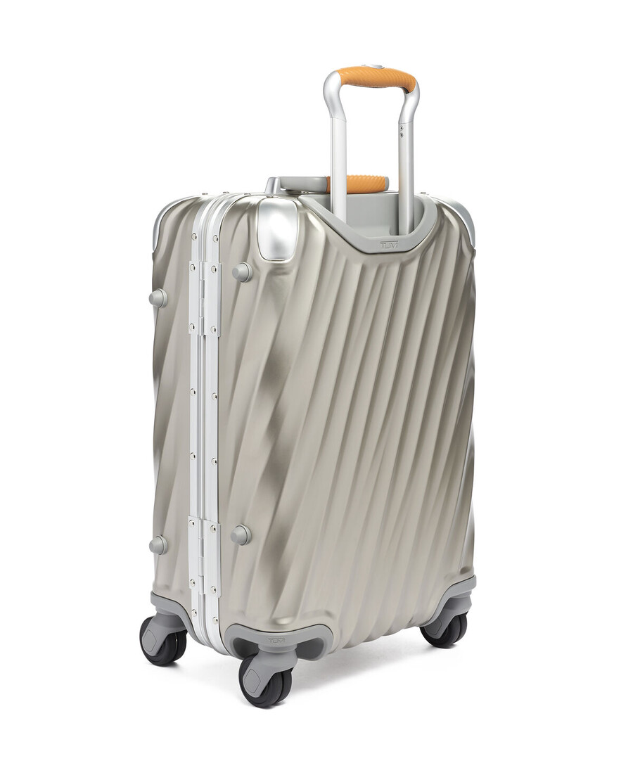 19 degree titanium international carry-on 56 cm