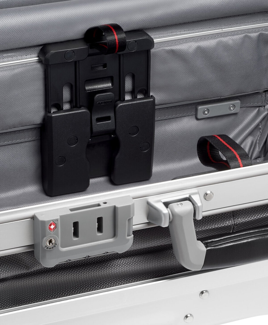 19 degree aluminium international expandable carry-on 56 cm