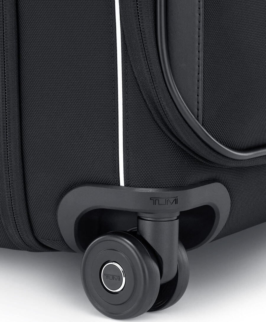 arrivé short trip expandable dual access checked luggage 66 cm